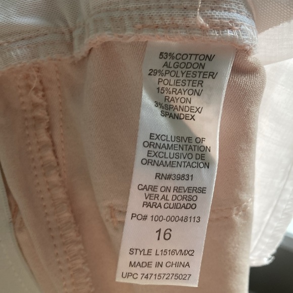 Pink capris - Picture 5 of 5